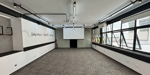 Auditório Jung — capacidade 110 pessoas, ideal para grandes eventos